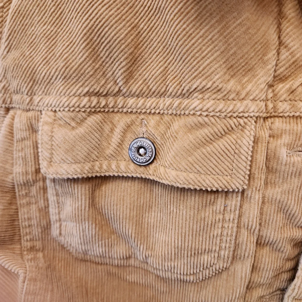 Columbia Tan and Cream Jean Jacket Rugged Design. Excellent Condition. - Picture 7 of 7